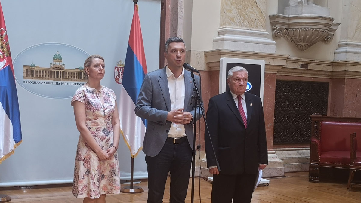 Boško Obradović: Pozvati rusku vojnu misiju u Srbiju