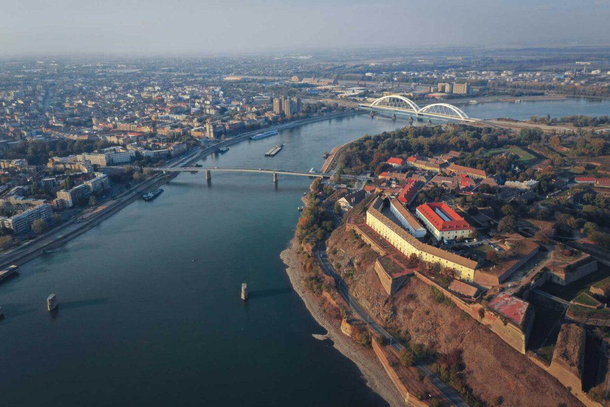 Novi_Sad_DVERI